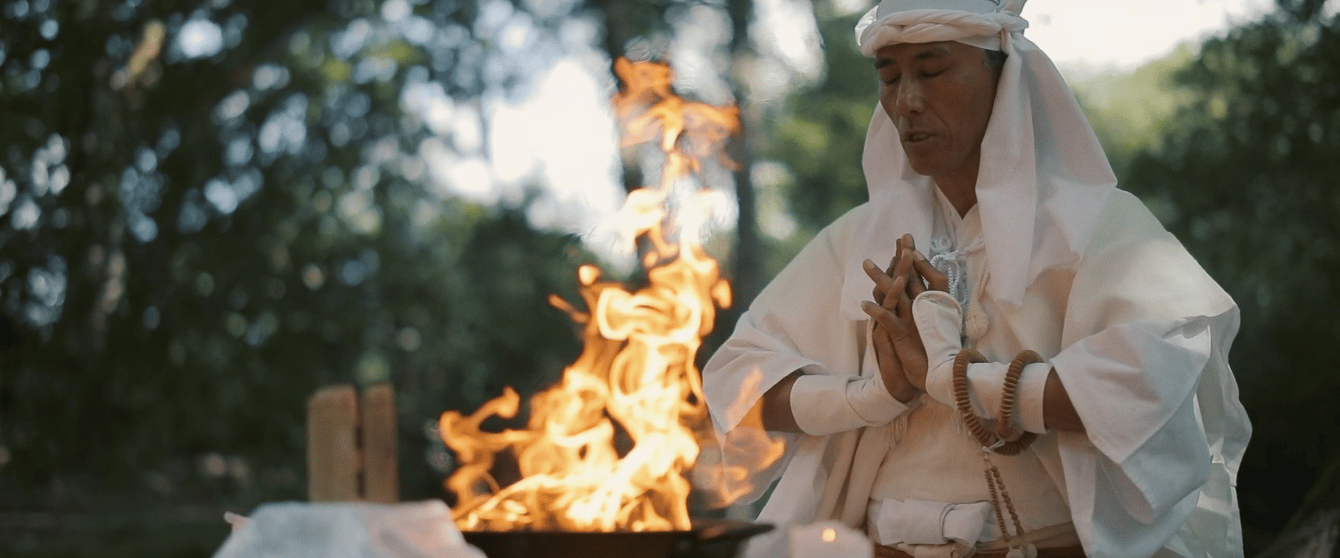 ETUGEN 02.jpg (1.26 MB)