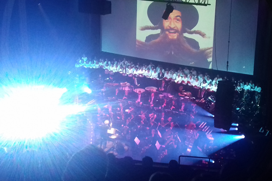 UN CONCERT AU GRAND REX  AVEC VLADIMIR COSMA